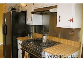 30 Ashe Road Candler, NC 28715 - Photo 9 of 24 Gallery Image 9