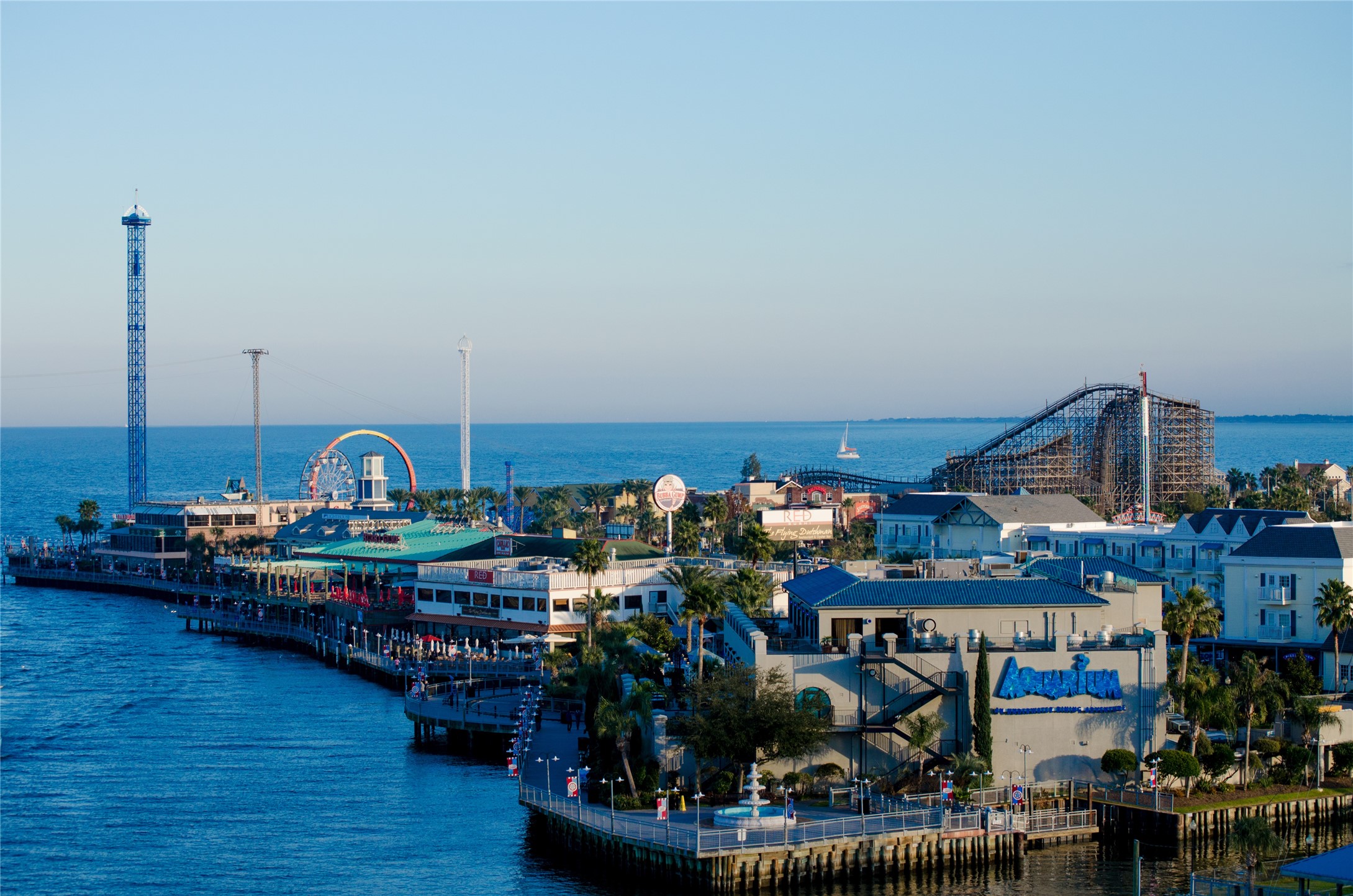 822 Cedar Road Clear Lake Shores, TX 77565 - Photo 18 of 20 a living room with lots of furniture and a wooden floor