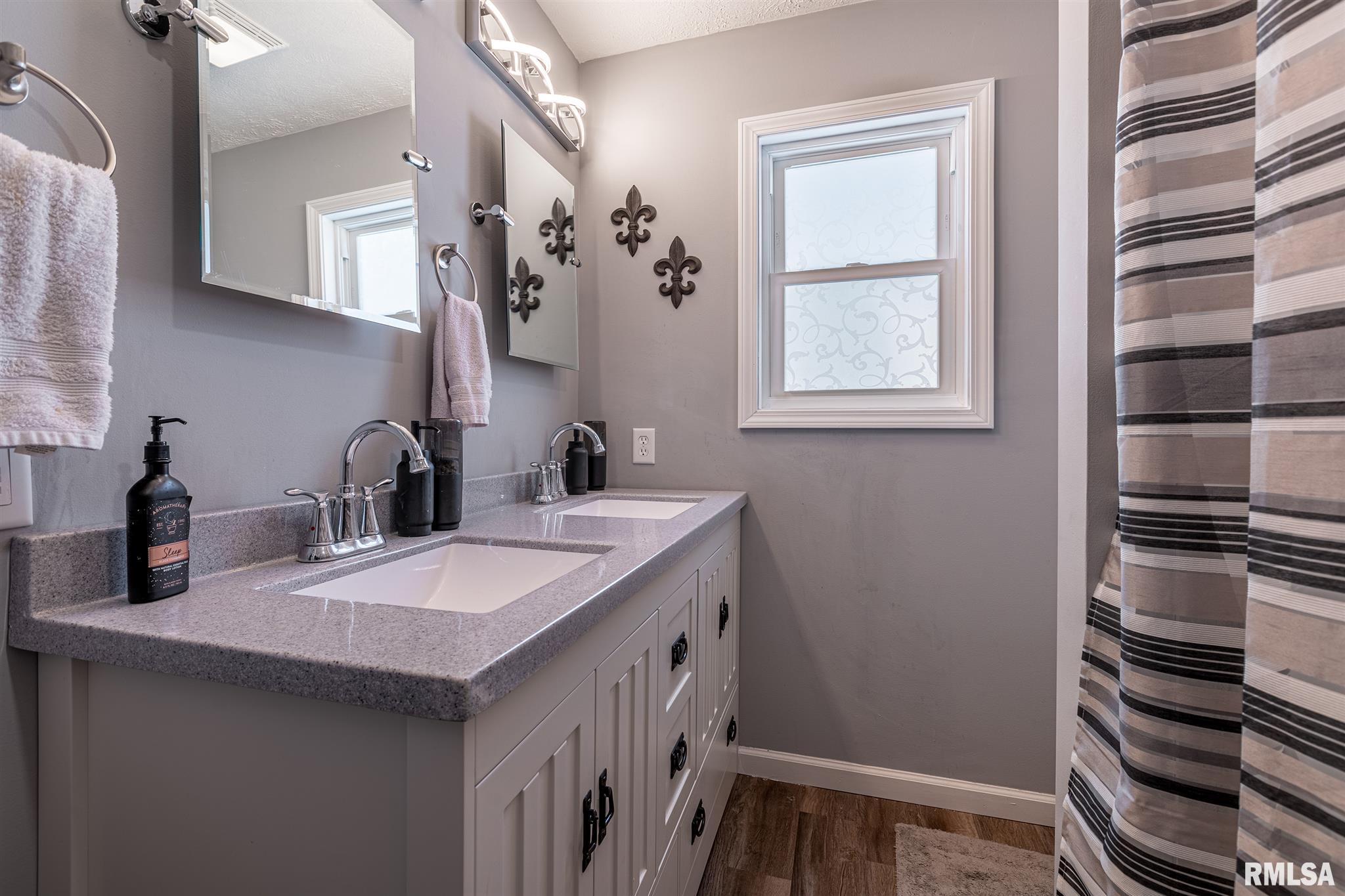 415 Bainbridge Road Marion, IL 62959 - Photo 15 of 39 Gallery Image 15