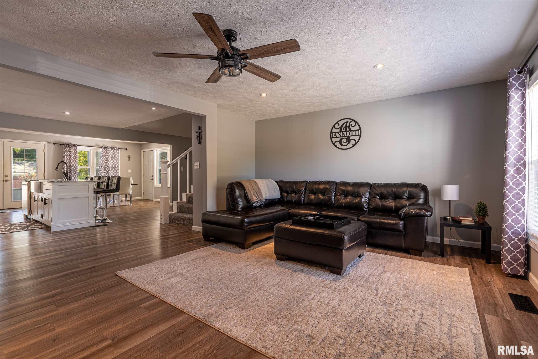 415 Bainbridge Road Marion, IL 62959 - Photo 2 of 39 Gallery Image 2