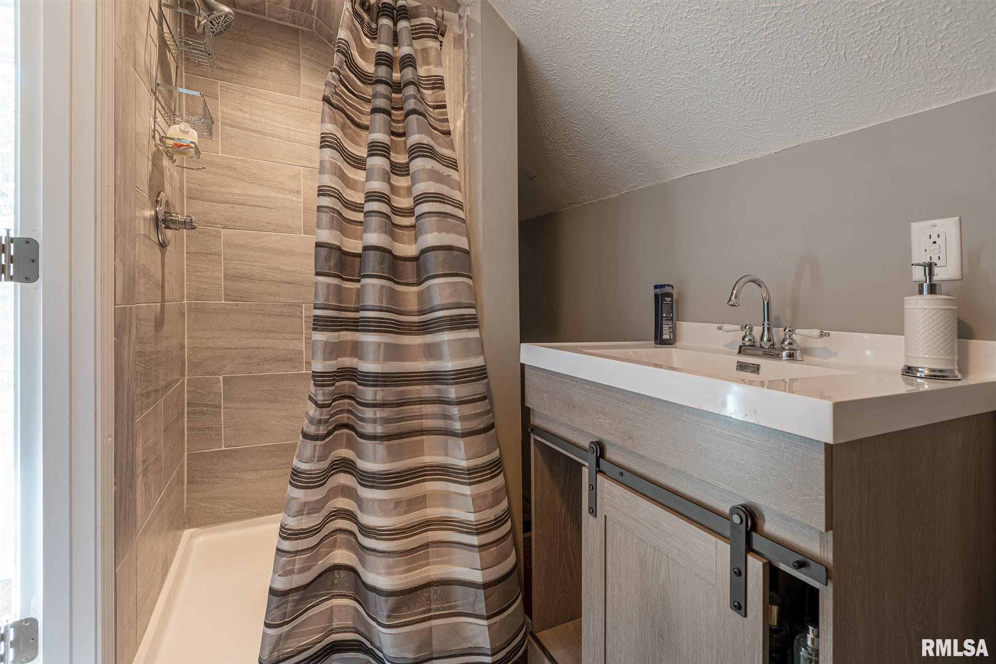 415 Bainbridge Road Marion, IL 62959 - Photo 22 of 39 Gallery Image 22