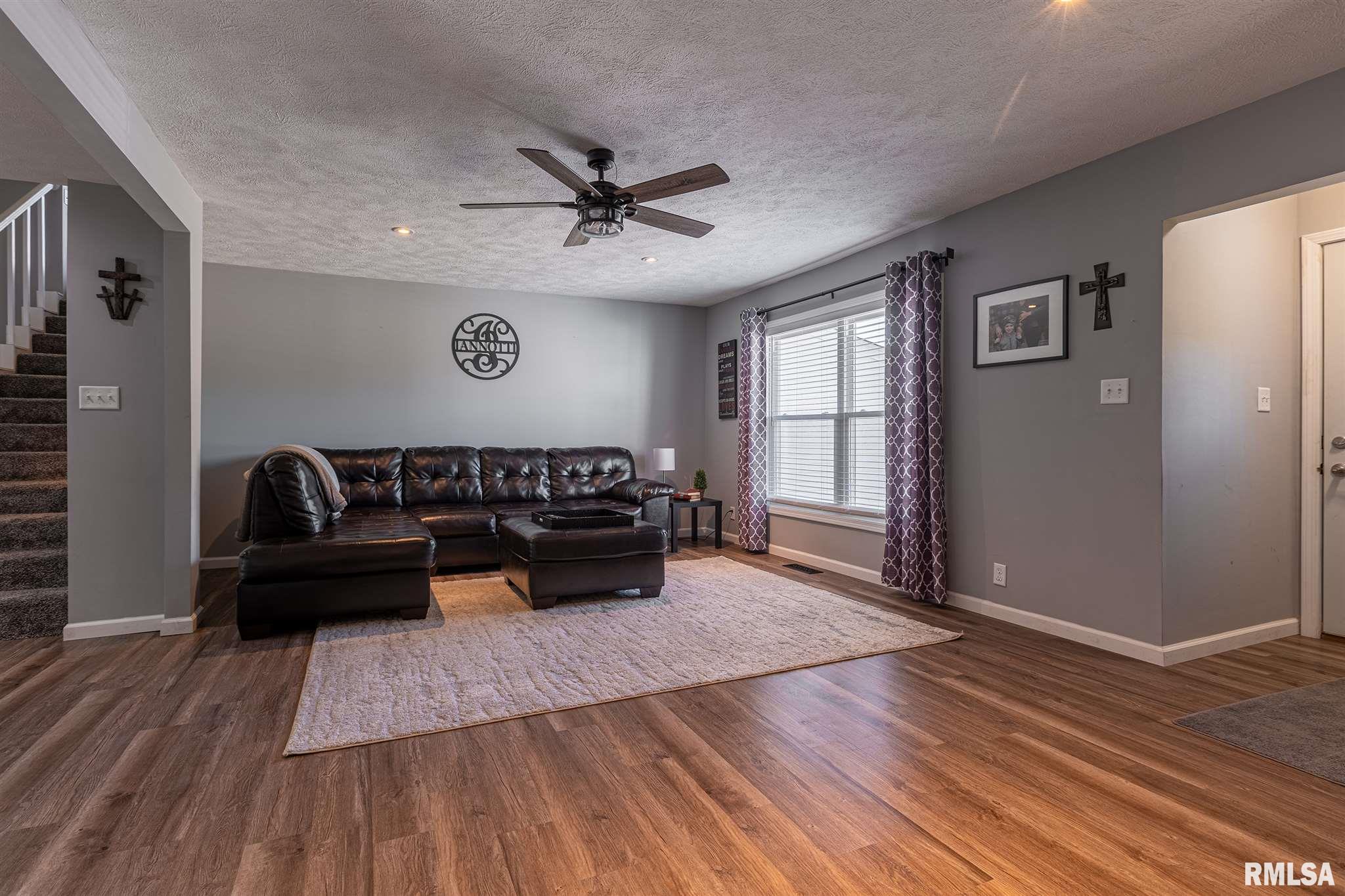 415 Bainbridge Road Marion, IL 62959 - Photo 4 of 39 Gallery Image 4
