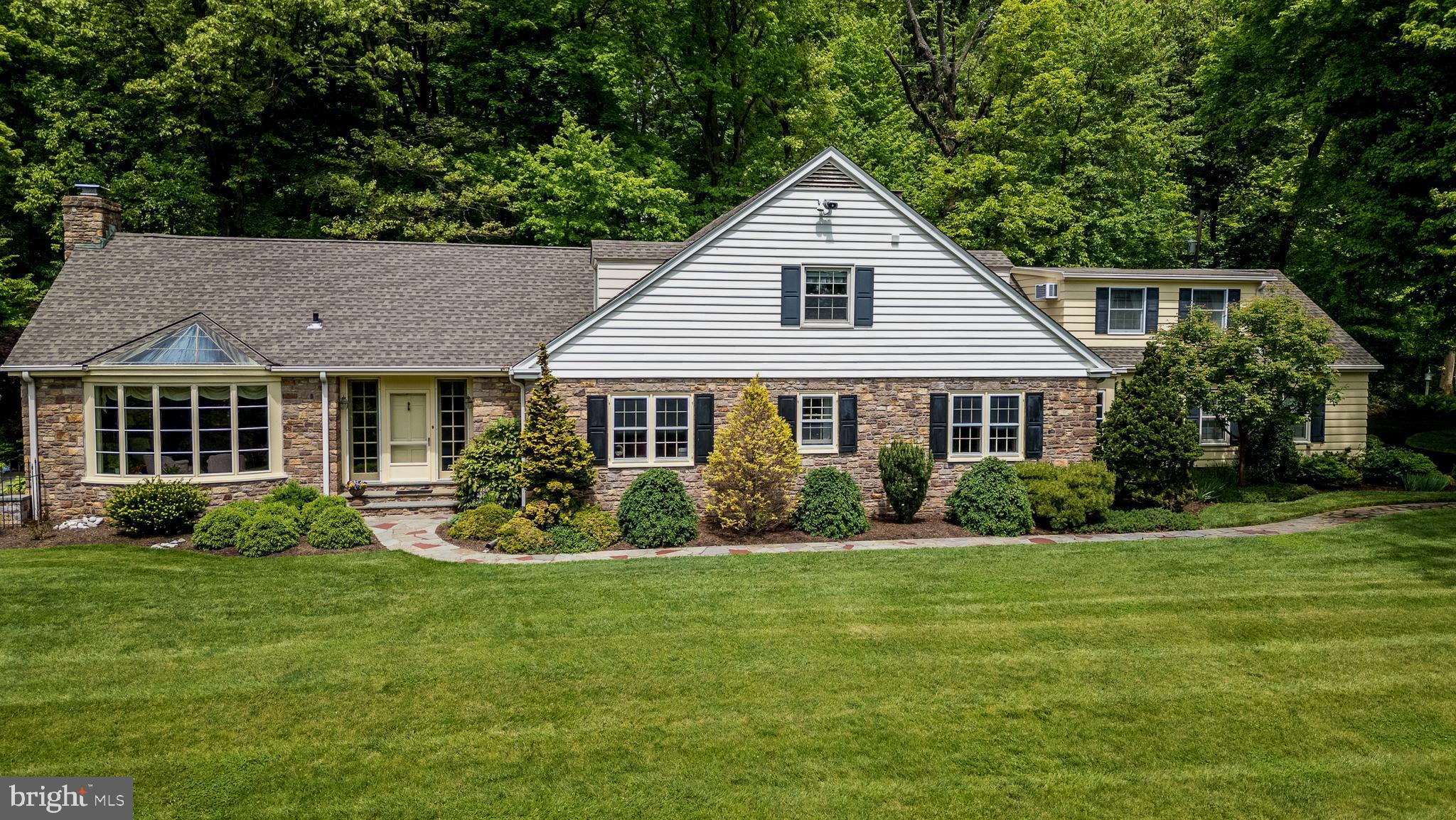 550 Swamp Road Doylestown, PA 18901 - Photo 4 of 75