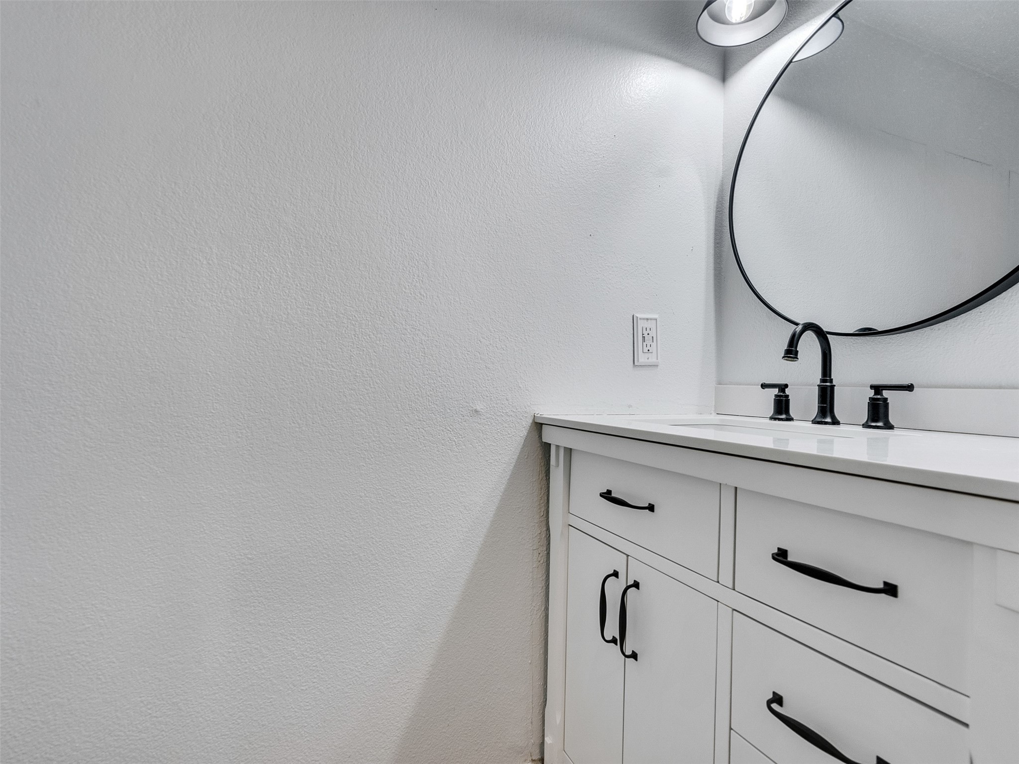 15703 Crestbrook Drive Houston, TX 77059 - Photo 18 of 50 Half bath for guest near laundry & kitchen