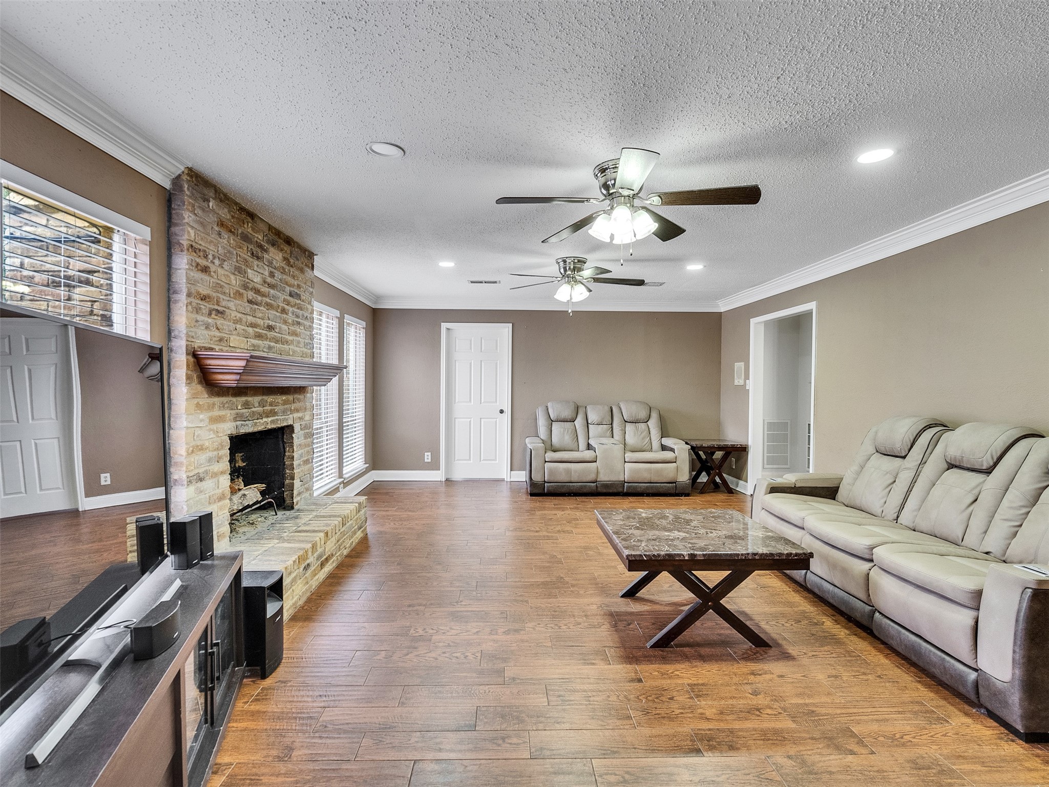 15703 Crestbrook Drive Houston, TX 77059 - Photo 24 of 50