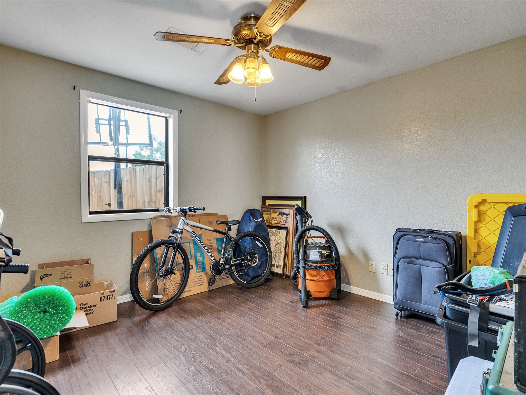 15703 Crestbrook Drive Houston, TX 77059 - Photo 49 of 50 Apartment bedroom with nice closet!