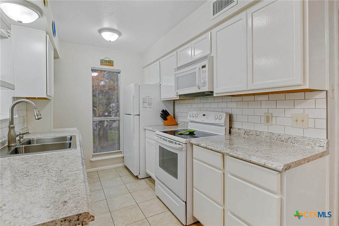 2003 North Fulton Beach Road, Unit 22 Rockport, TX 78382 - Photo 10 of 45