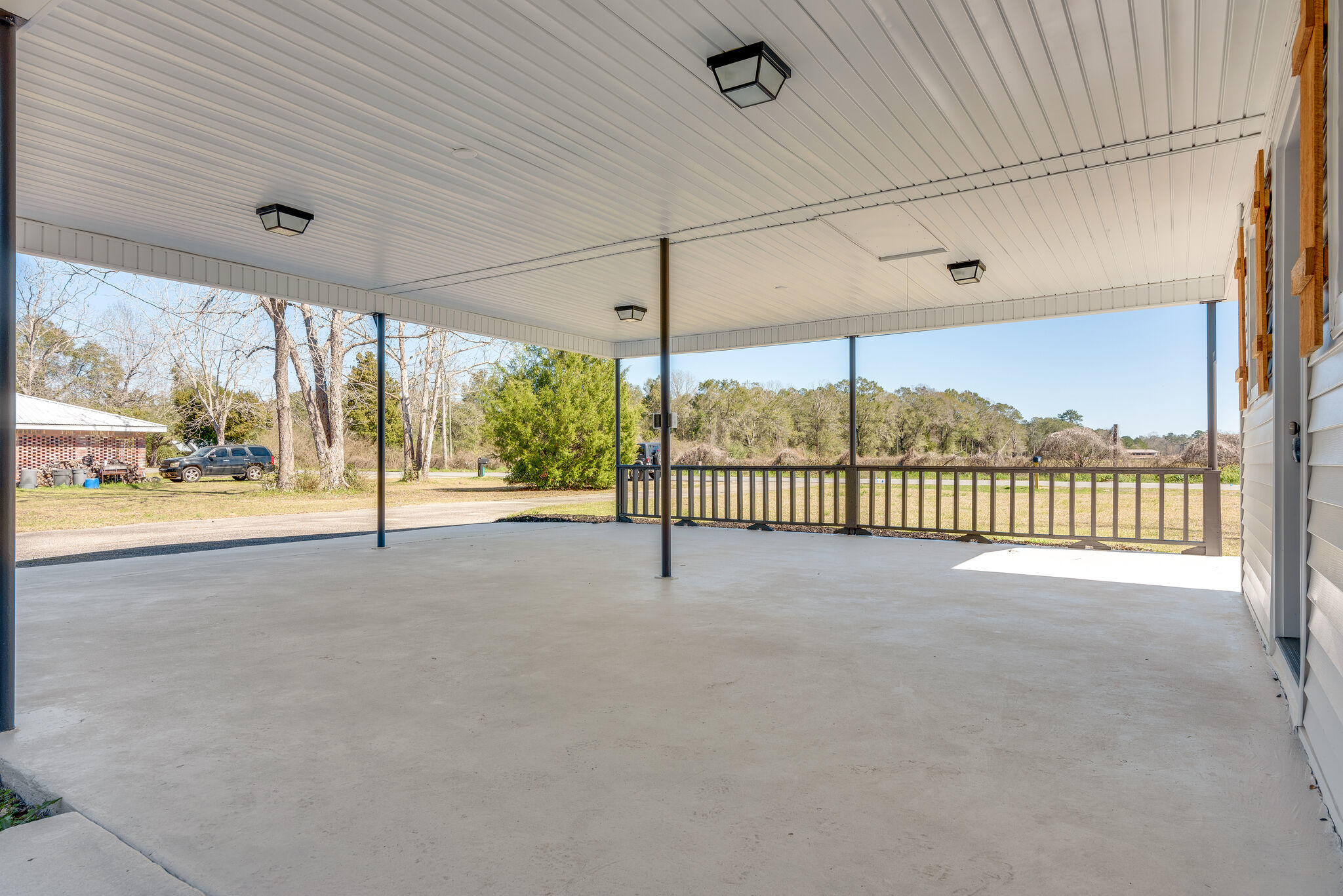 5238 Griffith Mill Road Baker, FL 32531 - Photo 6 of 34 a view of a floor & fence in a yard