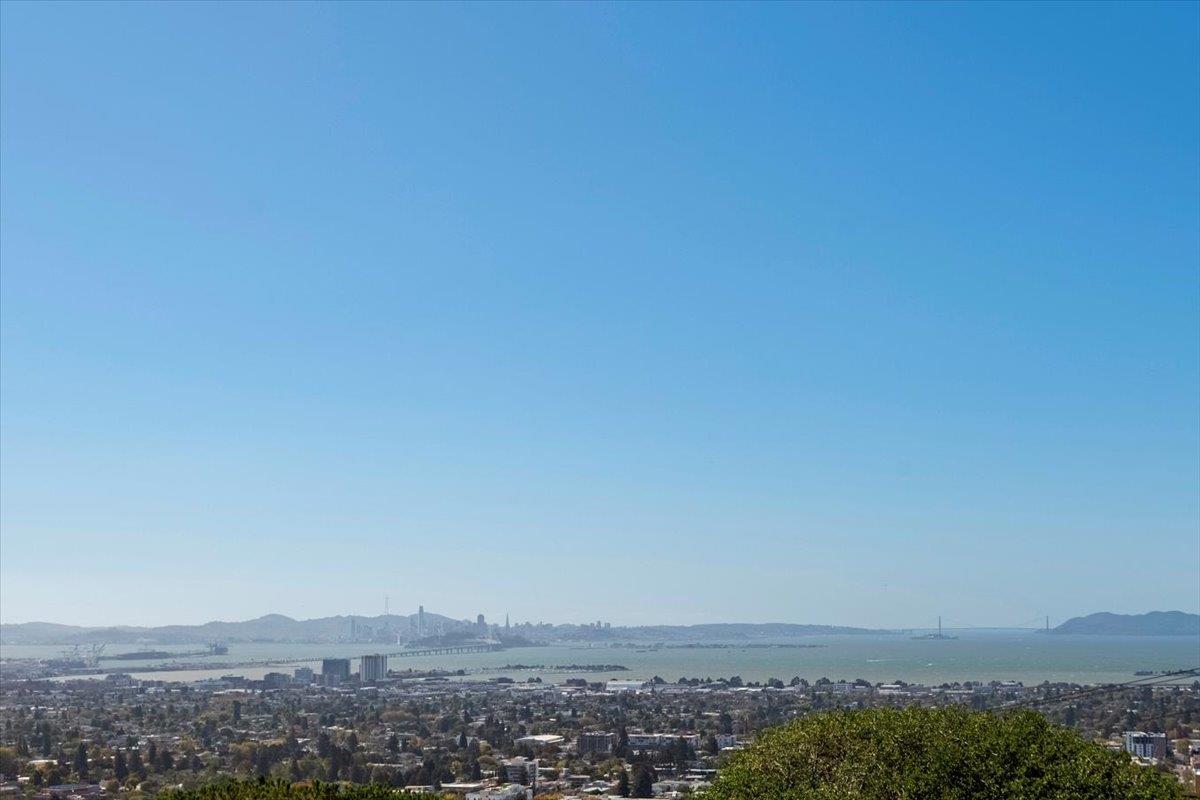 62 Arden Road, Unit 2 Berkeley, CA 94704 - Photo 15 of 17 Gallery Image 15