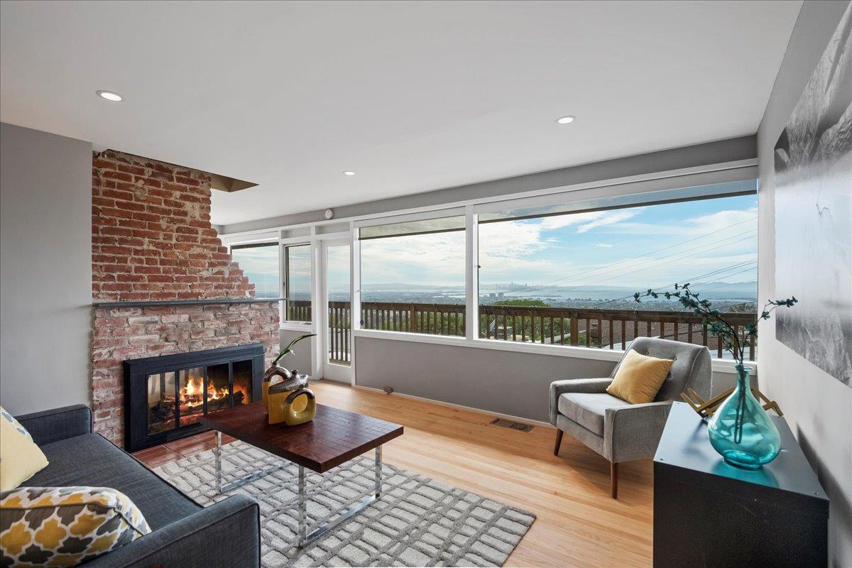 62 Arden Road, Unit 2 Berkeley, CA 94704 - Photo 2 of 17 Gallery Image 2
