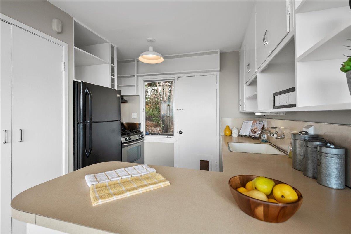 62 Arden Road, Unit 2 Berkeley, CA 94704 - Photo 9 of 17 Gallery Image 9