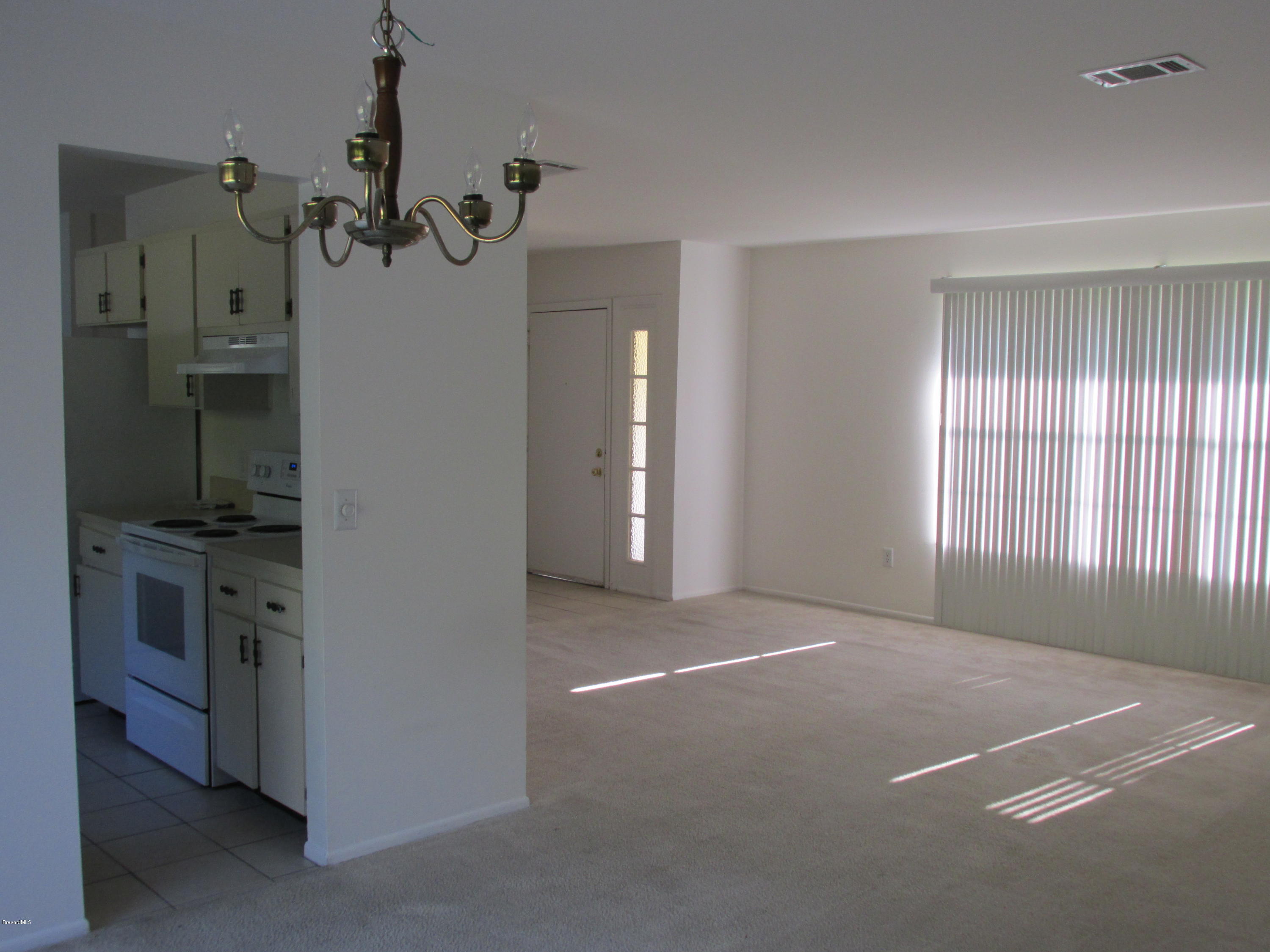 991 Hooper Avenue Northeast Palm Bay, FL 32905 - Photo 6 of 13 IMG_1204