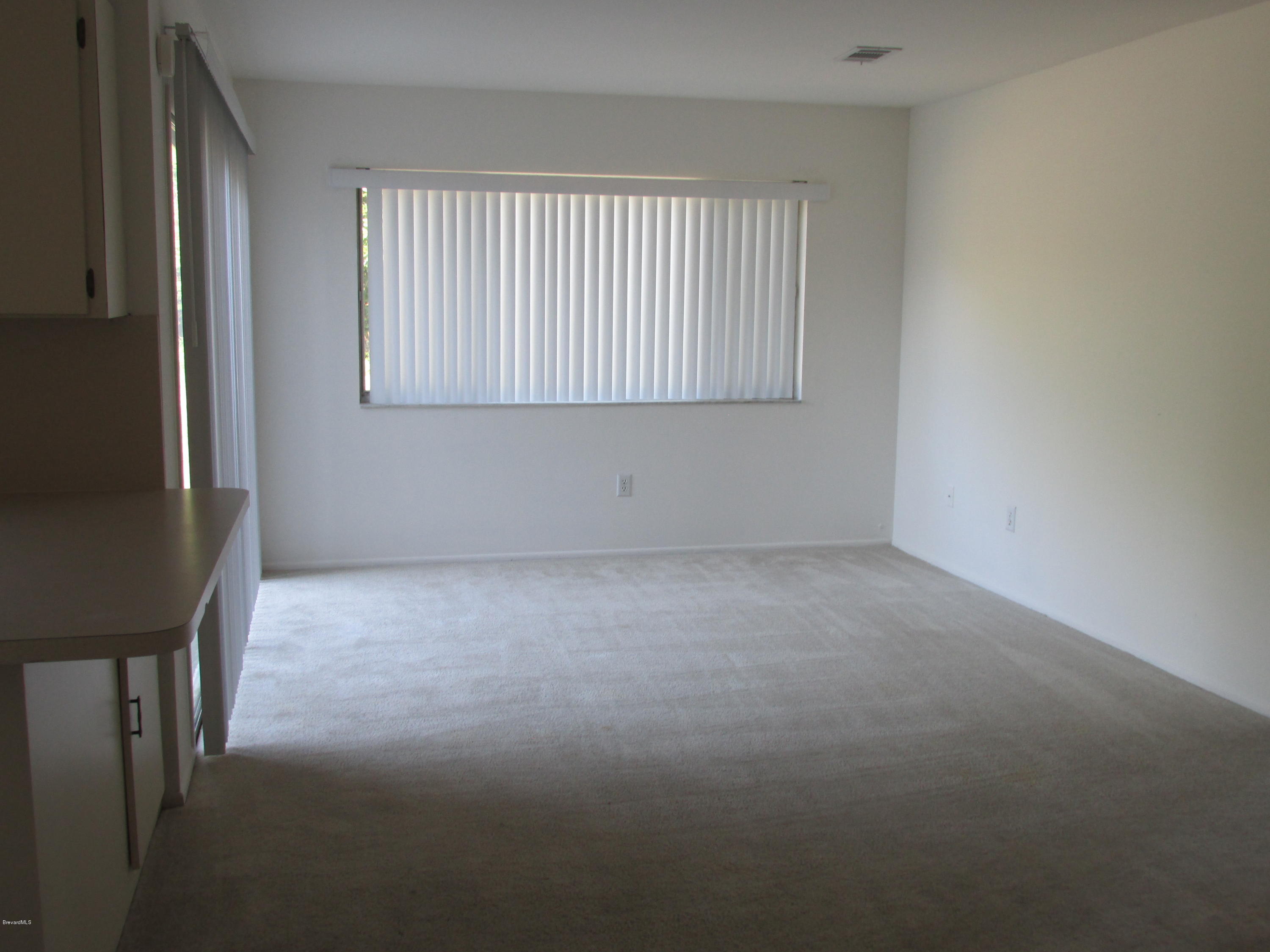 991 Hooper Avenue Northeast Palm Bay, FL 32905 - Photo 8 of 13 IMG_1213