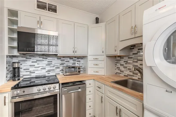 $209,000 | 2727 North Atlantic Avenue, Unit 4190, Daytona Beach, FL 32118