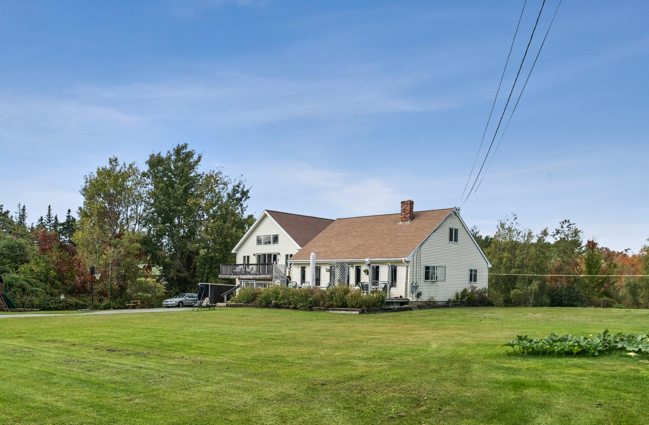364 Old Rte One Waldoboro, ME 04572 - Photo 2 of 47 51- 186-364 Old Route 1 - Waldoboro-652-