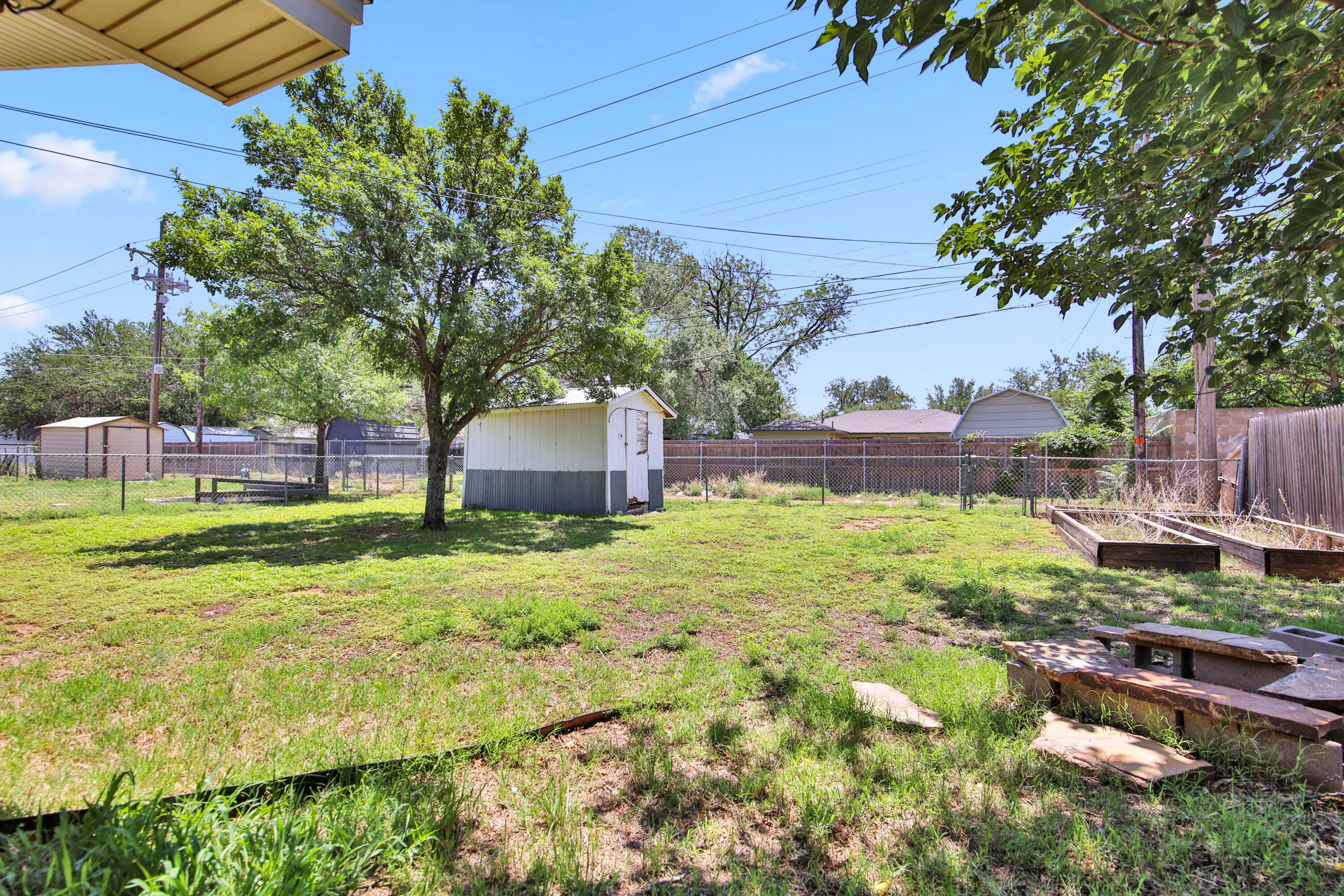 4317 31st Street Lubbock, TX 79410 - Photo 33 of 34 IMG_9856