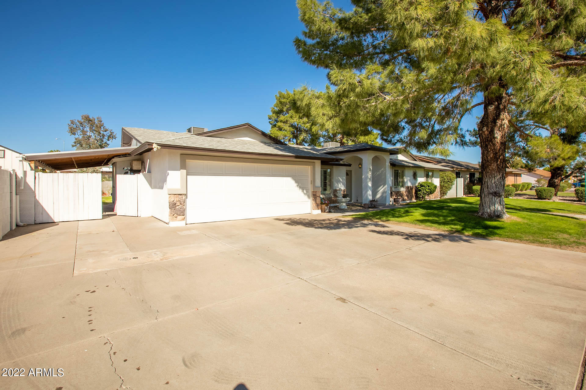 3022 East Decatur Street Mesa, AZ 85213 - Photo 2 of 33 3A9A3469-HDR