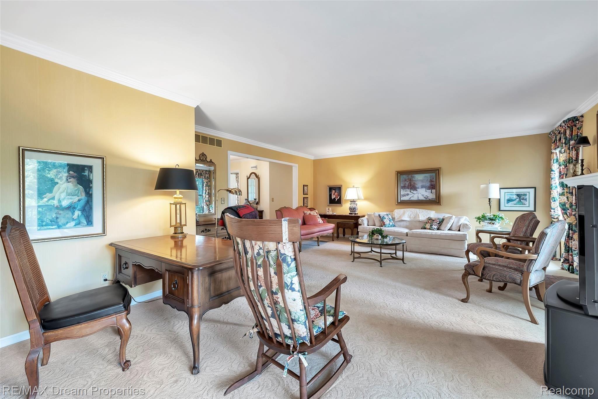 1081 Valley Stream Drive Rochester, MI 48309 - Photo 16 of 33 1081-Valley-Stream-Drive-Rochester-Hills-windowstill-17.jpg