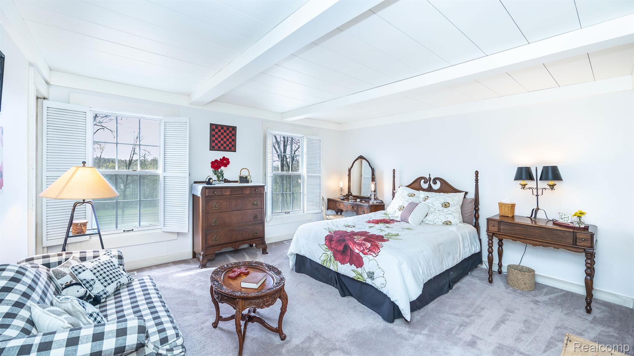 21500 Currie Road Northville, MI 48167 - Photo 32 of 40 Gallery Image 32