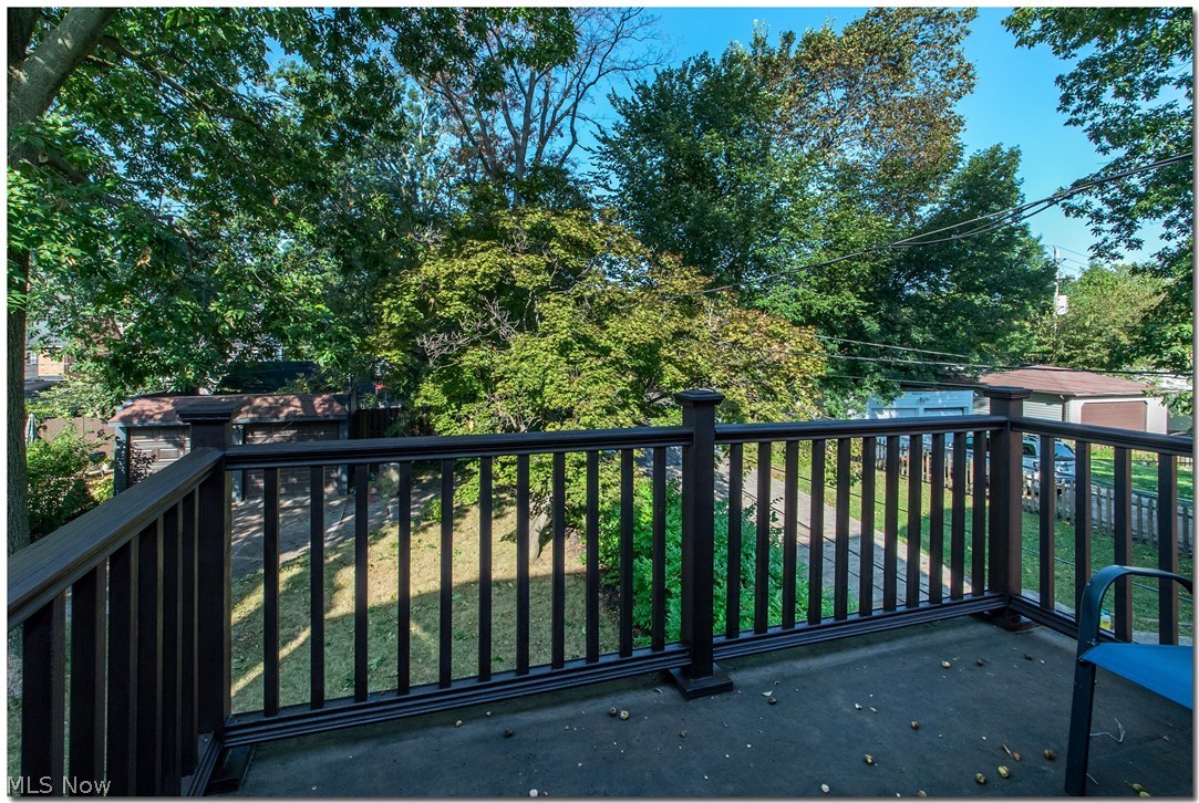 2460 Saybrook Road Cleveland, OH 44118 - Photo 23 of 34