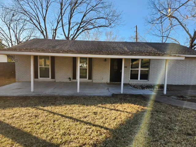 $2,700 | 3000 Ray Wood Drive, Austin, TX 78704