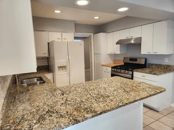 $2,600 | 3000 Ray Wood Drive, Austin, TX 78704