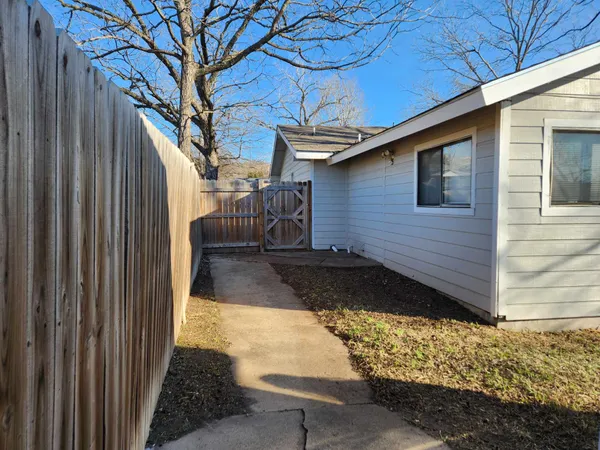 $2,600 | 3000 Ray Wood Drive, Austin, TX 78704