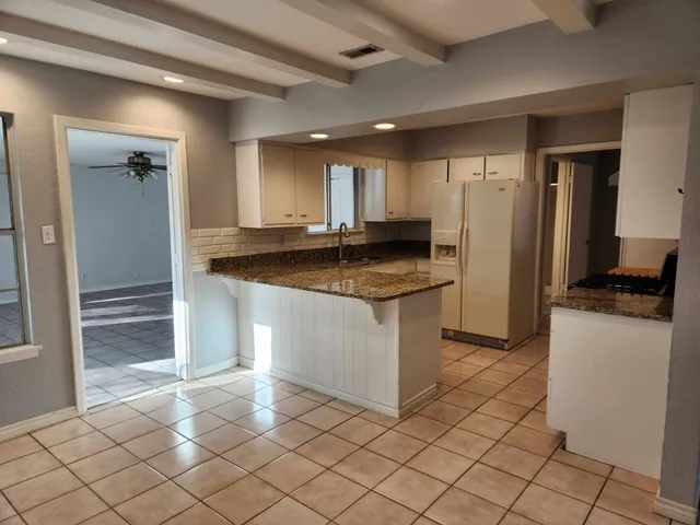 $2,700 | 3000 Ray Wood Drive, Austin, TX 78704