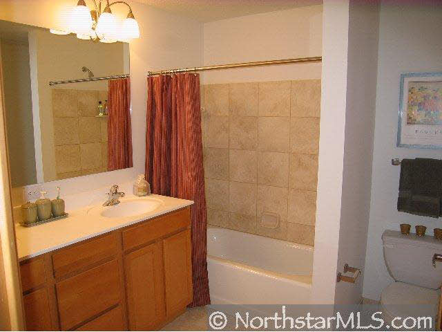 2550 38th Avenue Northeast, Unit 108 St. Anthony, MN 55421 - Photo 7 of 10