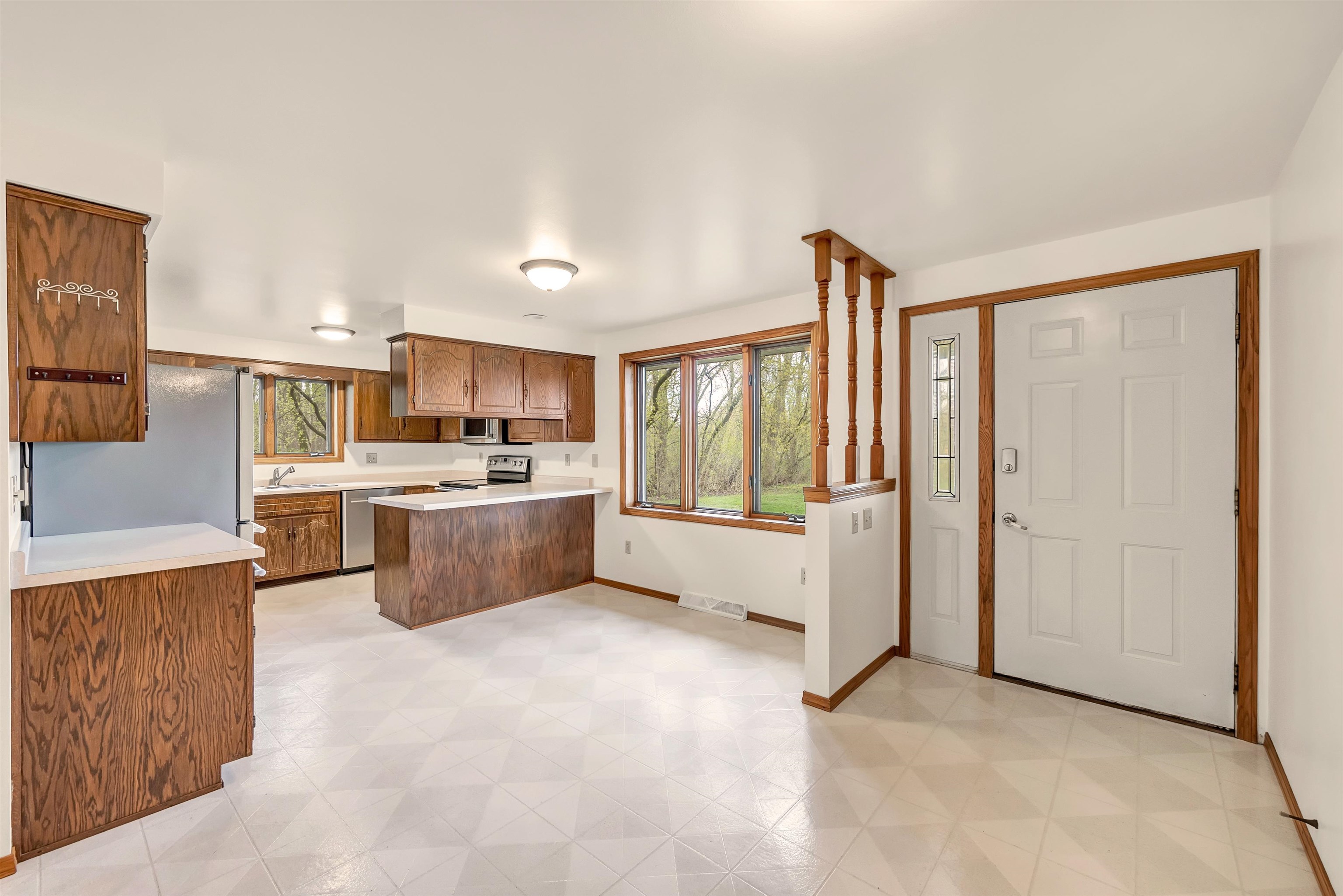 2879 Lime Kiln Road Green Bay, WI 54311 - Photo 14 of 55