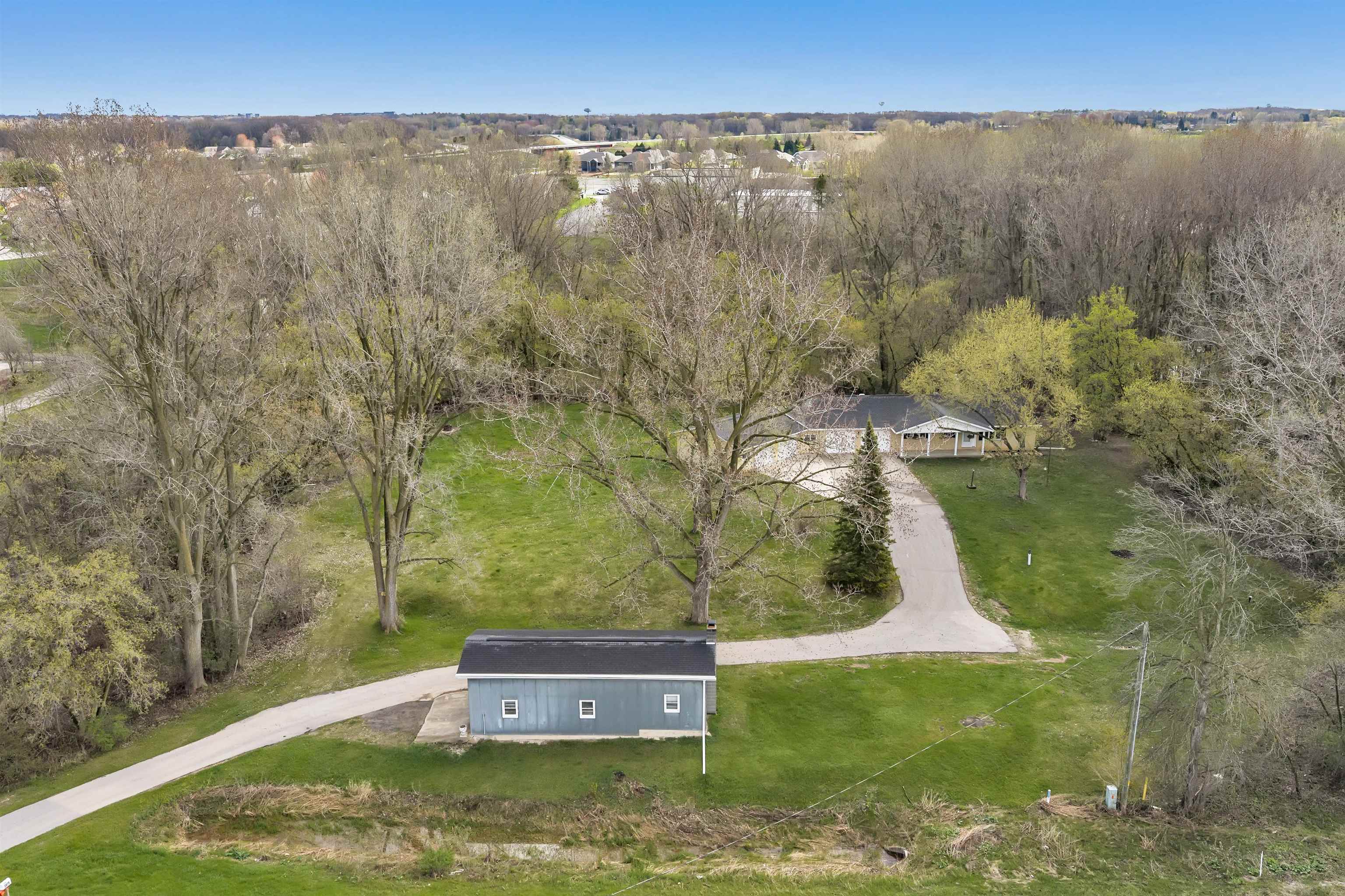 2879 Lime Kiln Road Green Bay, WI 54311 - Photo 2 of 55