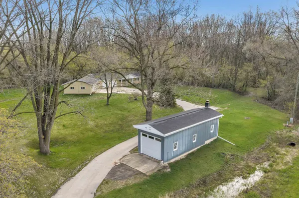 $450,000 | 2879 Lime Kiln Road, Green Bay, WI 54311
