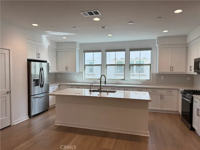 $4,500 | 235 Babson Court, Claremont, CA 91711