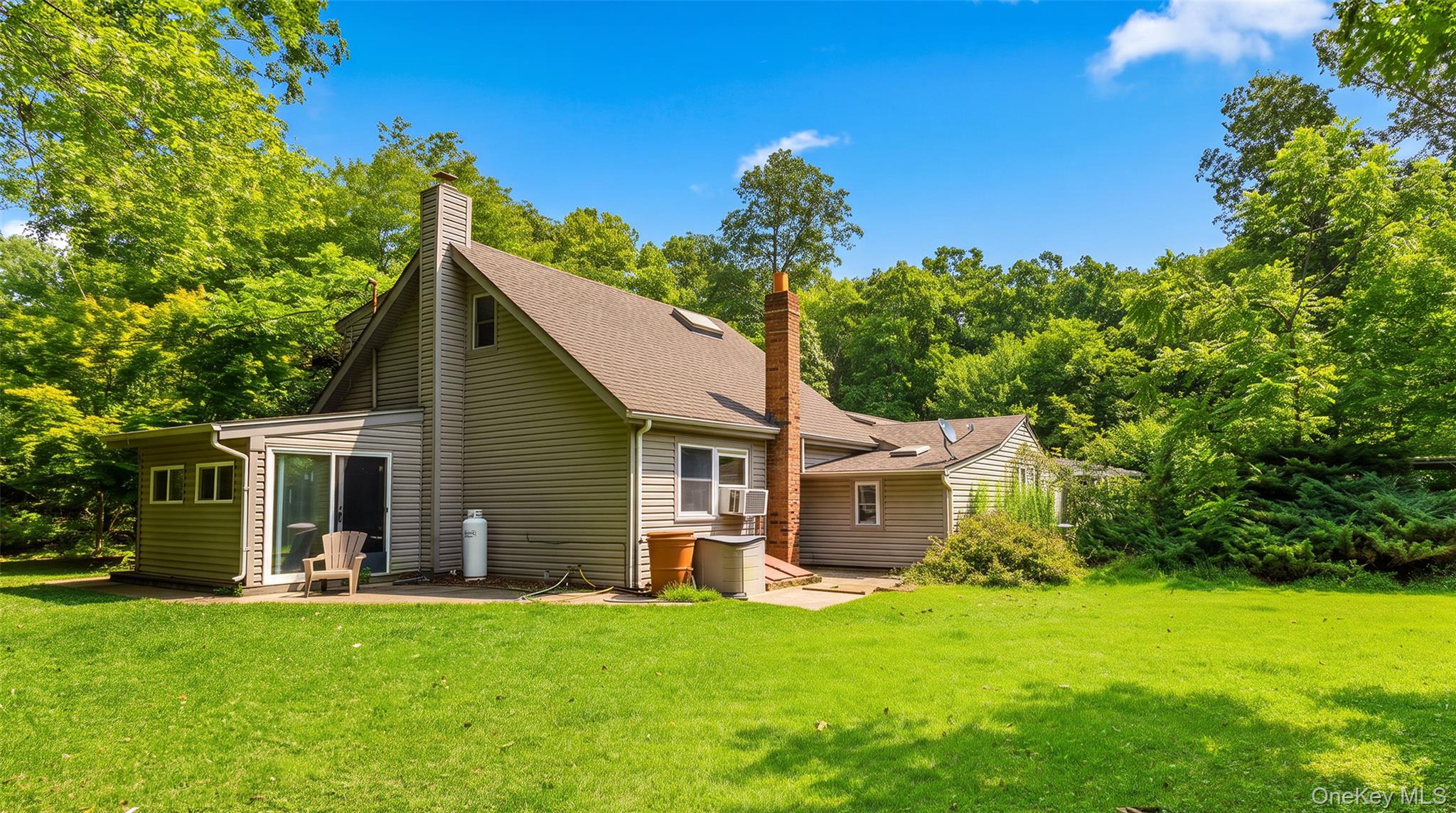 10 Eagle Drive Ridge, NY 11961 - Photo 3 of 20 Gallery Image 3