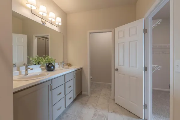 $449,999 | 2952 74th Avenue South, Fargo, ND 58104