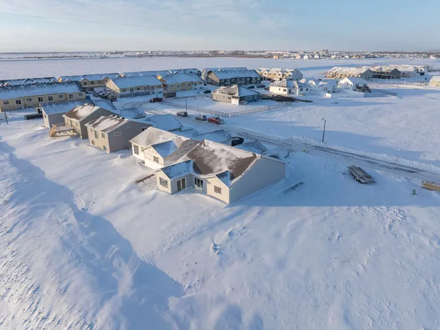 $441,990 | 2952 74th Avenue South, Fargo, ND 58104