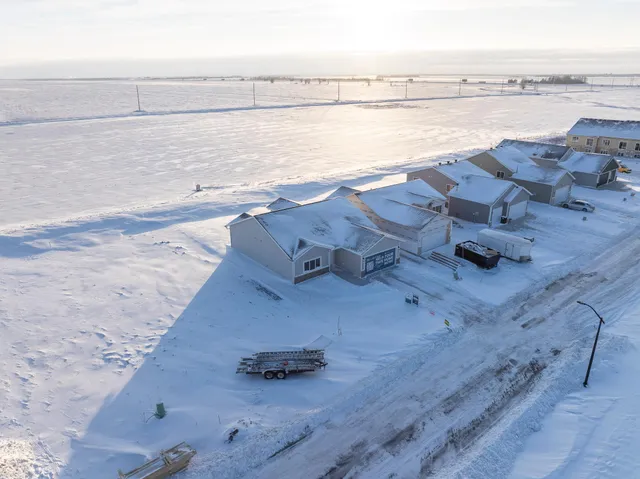 $441,990 | 2952 74th Avenue South, Fargo, ND 58104