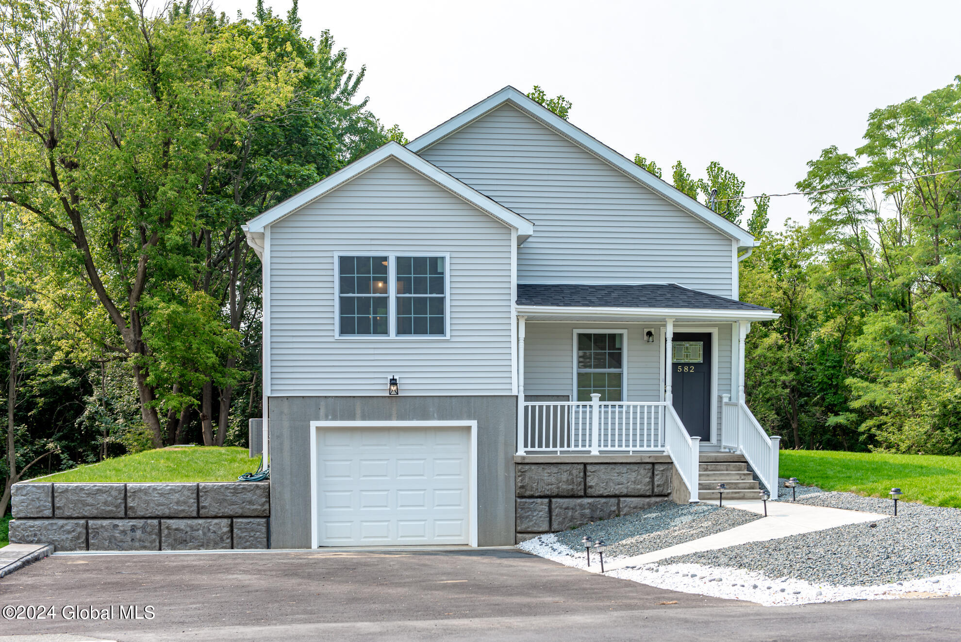 582 Boght Road Cohoes, NY 12047 - Photo 7 of 35 SLO_7539