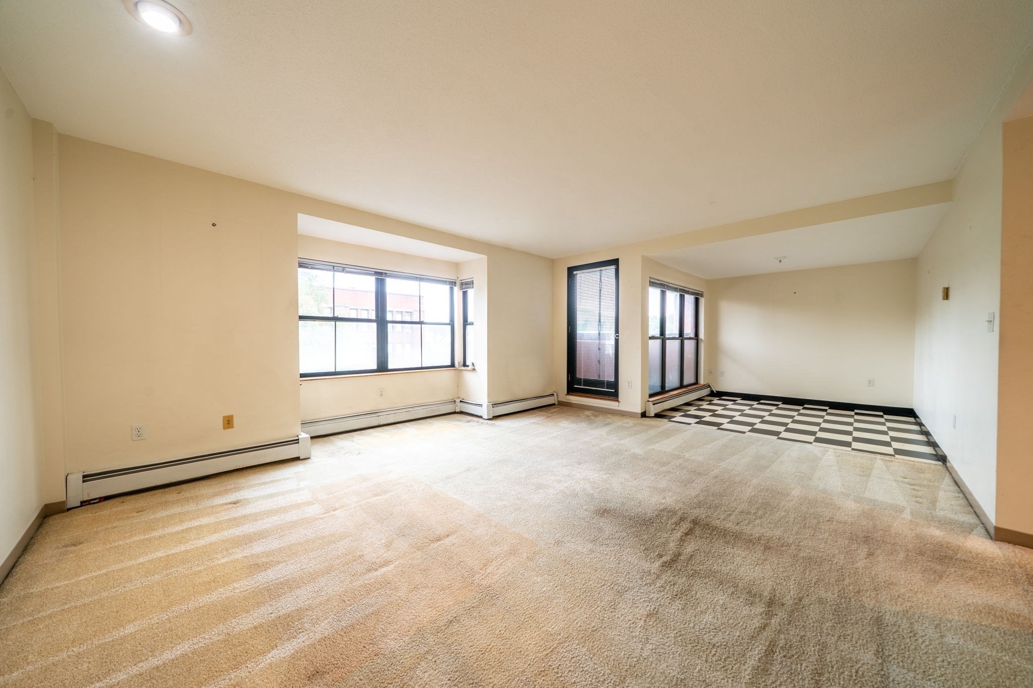 60 R Gibson Street, Unit B3 Boston, MA 02122 - Photo 3 of 24 Gallery Image 3