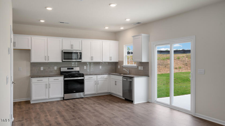 303 Galvin Rdg Run Sanford, NC 27330 - Photo 8 of 49 303-galvins-ridge-028