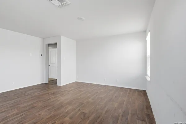 $1,900 | 926 Cozumel Emerald, San Antonio, TX 78253