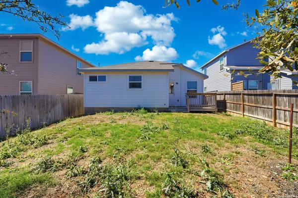 $1,900 | 926 Cozumel Emerald, San Antonio, TX 78253