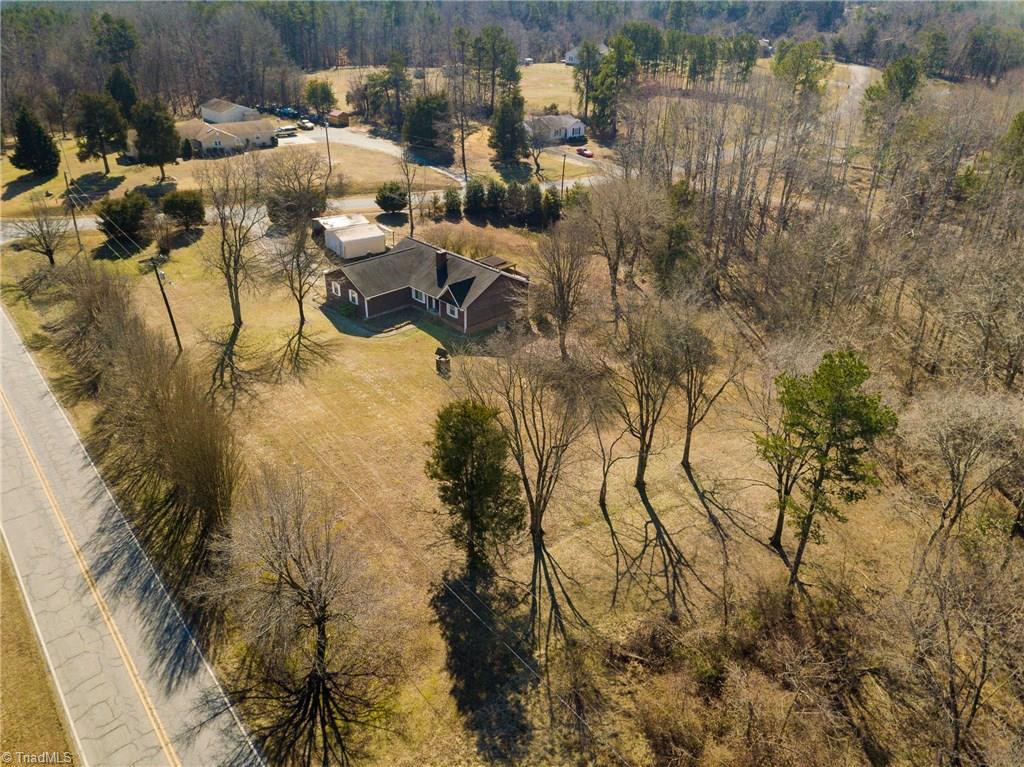 5736 Liberty Road Climax, NC 27233 - Photo 6 of 30 Gallery Image 6