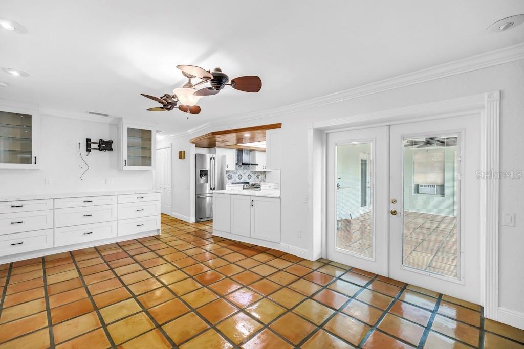 11174 90th Terrace Seminole, FL 33772 - Photo 14 of 35 a view of a bedroom with closet area