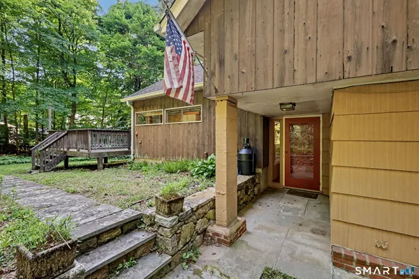 $825,000 | 65 Whipple Road, Wilton, CT 06897