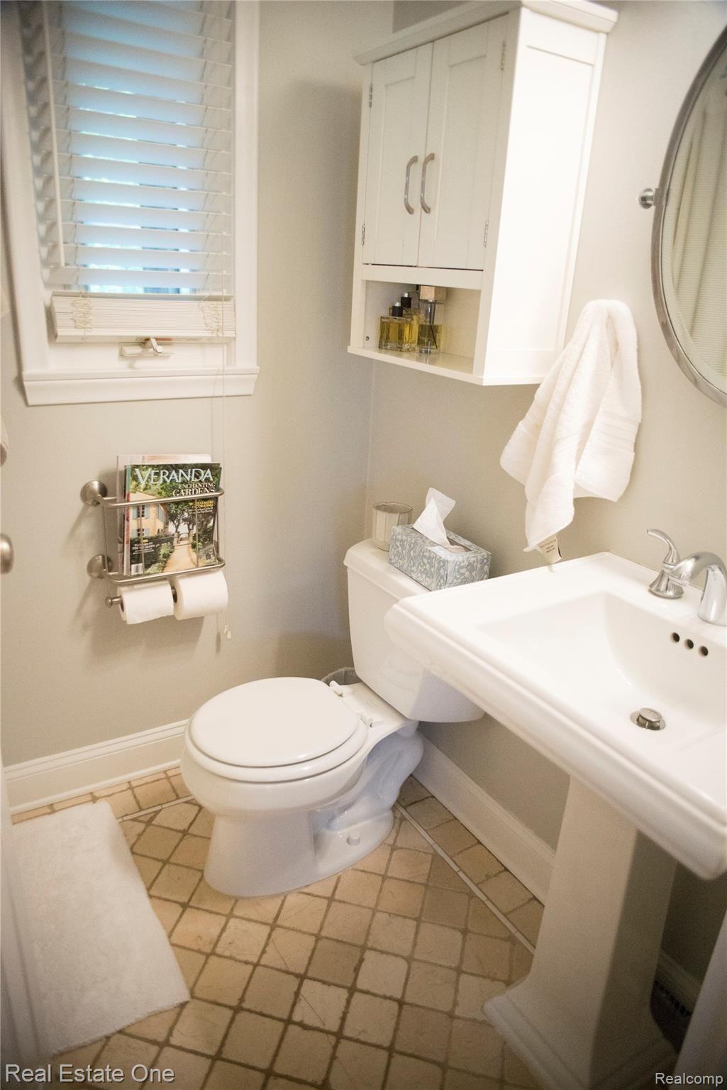 1716 Graefield Road Birmingham, MI 48009 - Photo 19 of 27 Graefield_FEATURE19.JPG