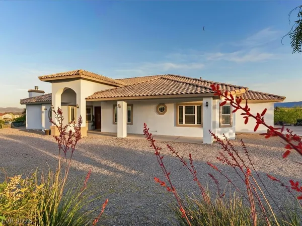 $2,300,000 | 10251 West Agate Avenue, Las Vegas, NV 89161
