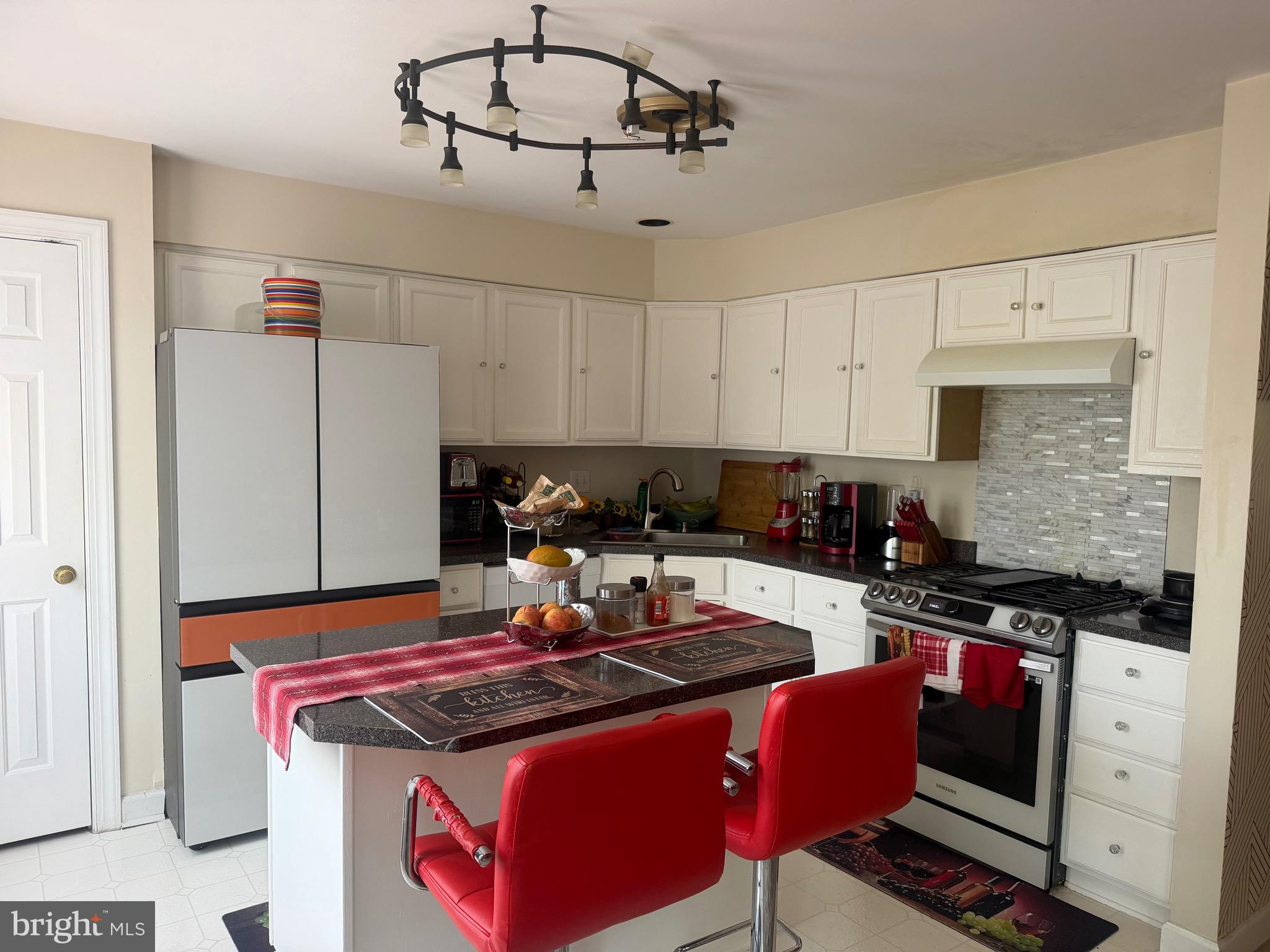 3530 Hammerstone Road Laurel, MD 20724 - Photo 4 of 14 Spacious Kitchen
