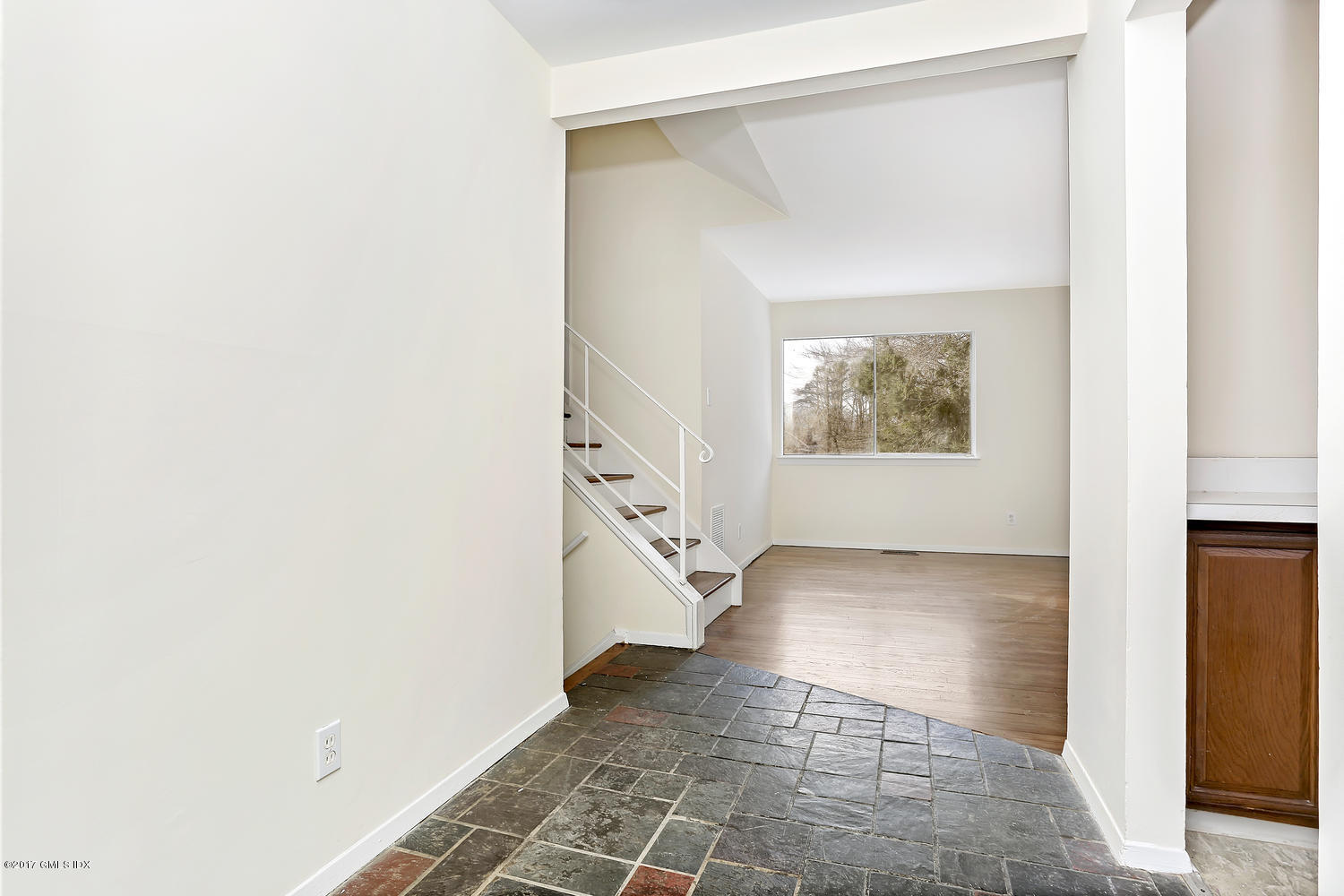 6 Amherst Road Riverside, CT 06878 - Photo 8 of 22 a view of an entryway