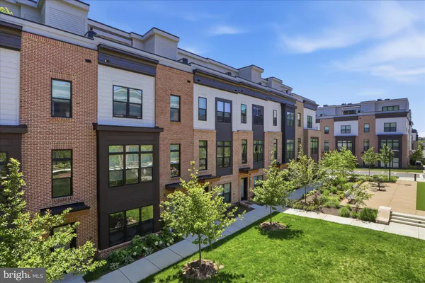 $1,537,754 | 2110 Tysons Ridgeline Road, Falls Church, VA 22043
